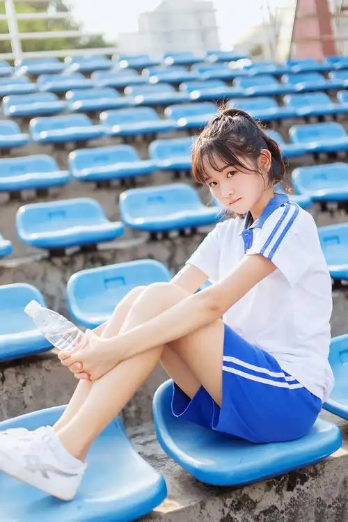 美女校花运动服活力青涩写真高清图片[6/11]_美女写真_美桌网