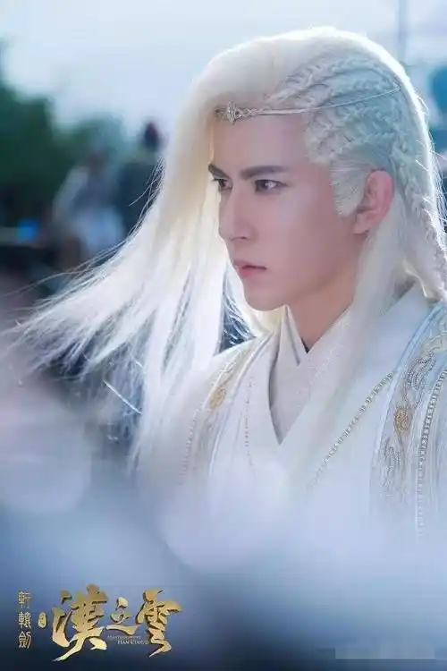 这8位白衣古装美男,个个如谪仙一眼万年_造型_角色_观众