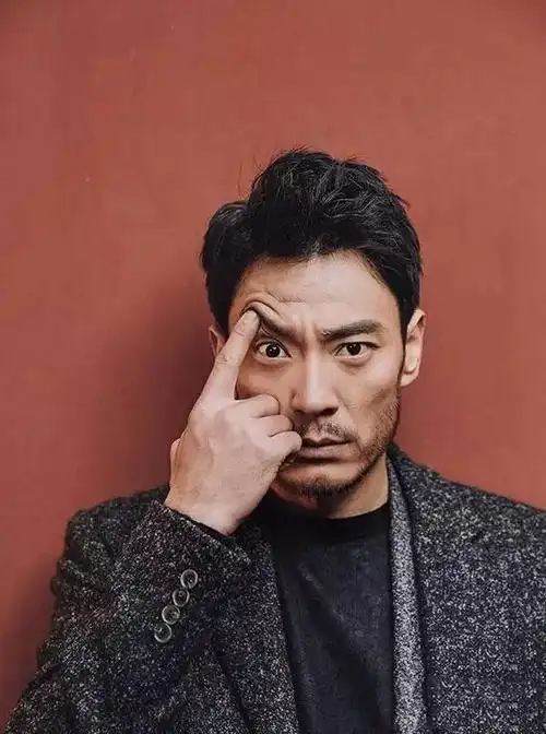 座山雕和杨子荣下山斗表情包啦吃瓜群众快来围观