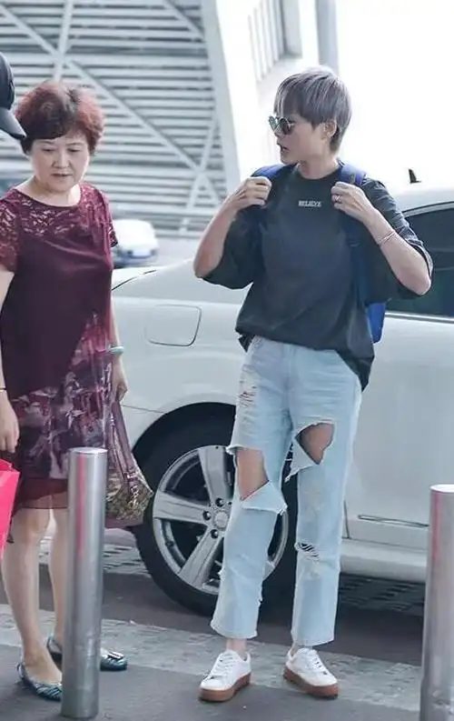 明星撞衫太离谱刘诗诗葛优关晓彤刘能杨幂腾格尔