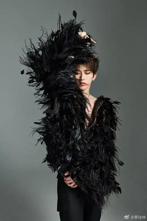 蔡徐坤##蔡徐坤新歌afterglow