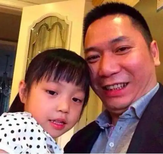 赵薇老公删除秀恩爱动态