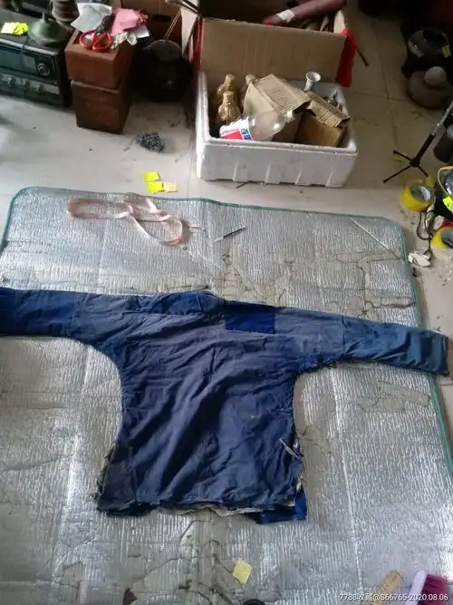 >> 怀旧民国老补丁上衣_其他服饰滚动鼠标滚轴,图片即可轻松放大,缩小