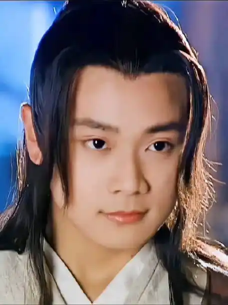 曹骏古装#他可是《宝莲灯》的沉香啊,浓眉大眼这一挂的,就是天选古人