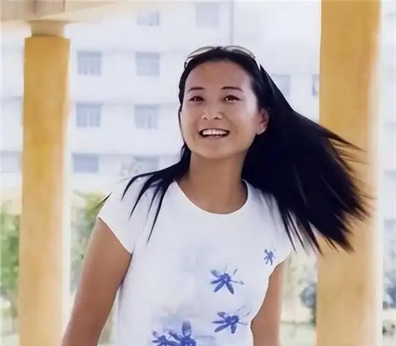 事实证明,"瘦到脱相"的贾玲,走上了另一条"人生大道"