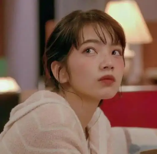 日系女生小松菜奈软妹头像