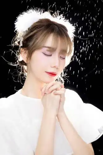 呆萌的王子欣呀