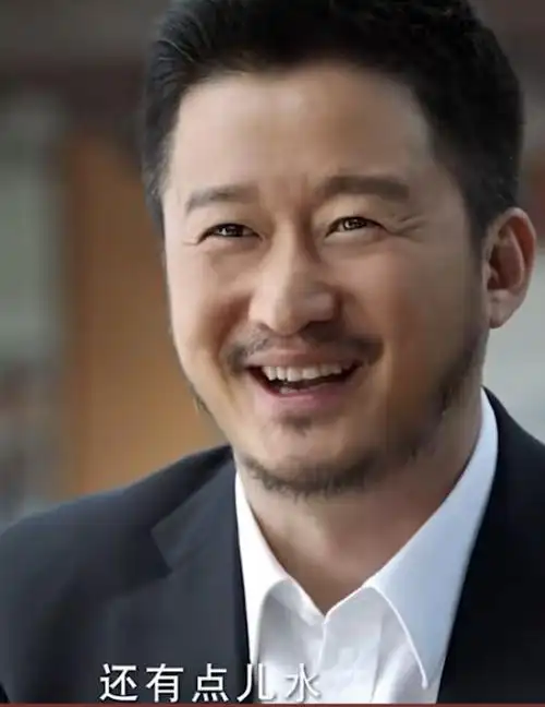 吴京收养的两个儿子13岁了他抗震救灾的义举应该被更多人知道