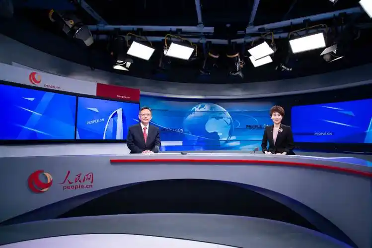 董事长宋鑫在人民网演播室接受访谈