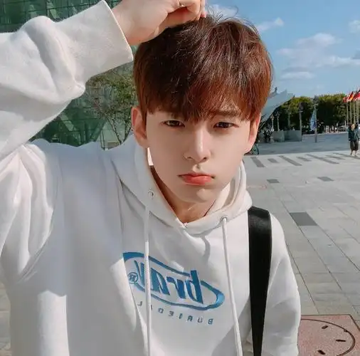 00后小年轻发型