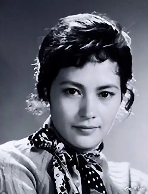 李亚林(1931年2月5日一1988年) 大连人