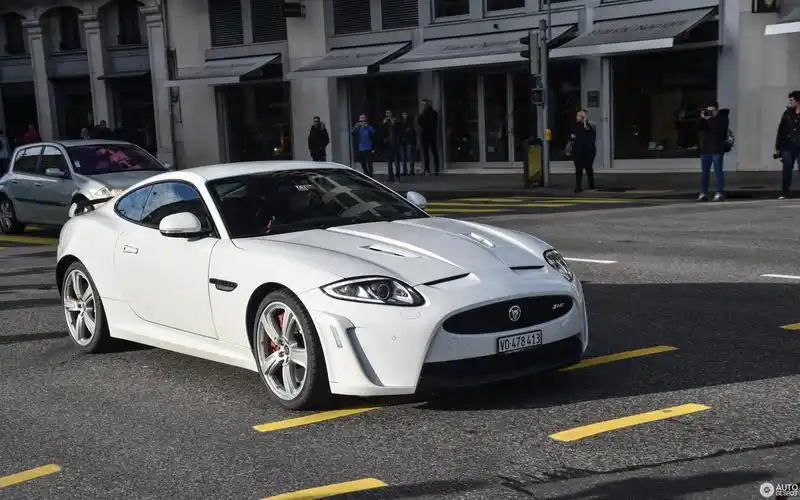 jaguar xkr-s 2012