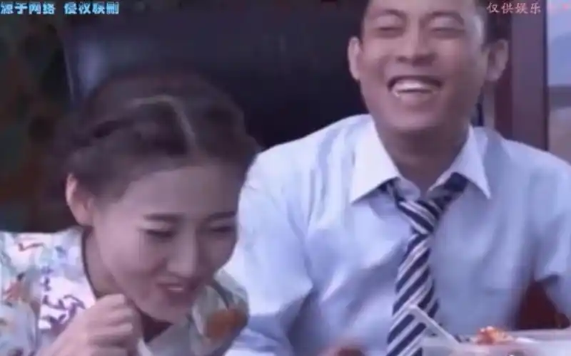 盘点明星笑场幕后花絮,张译喷饭成表情包