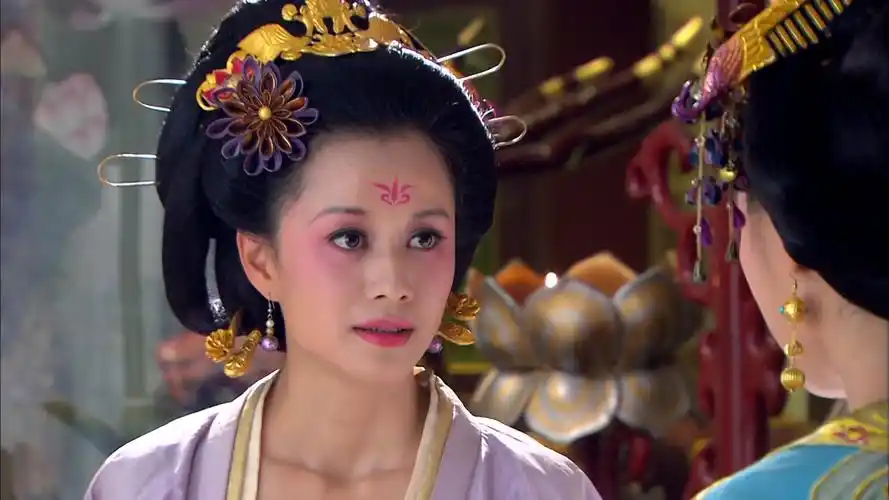 武则天来看望皇后,却是别有用心,黄鼠狼给鸡拜年