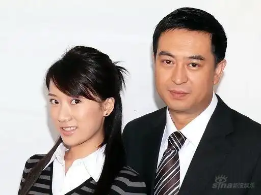 李念张嘉译《蜗居》定妆照曝光 欲超《双面胶》