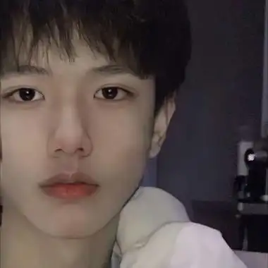 有些丧的高冷男头图片高清,男生头像图片