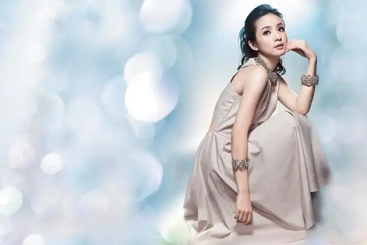 林依晨壁纸写真图片-自制1024x1024壁纸.高清大图-明星写真馆n63.com