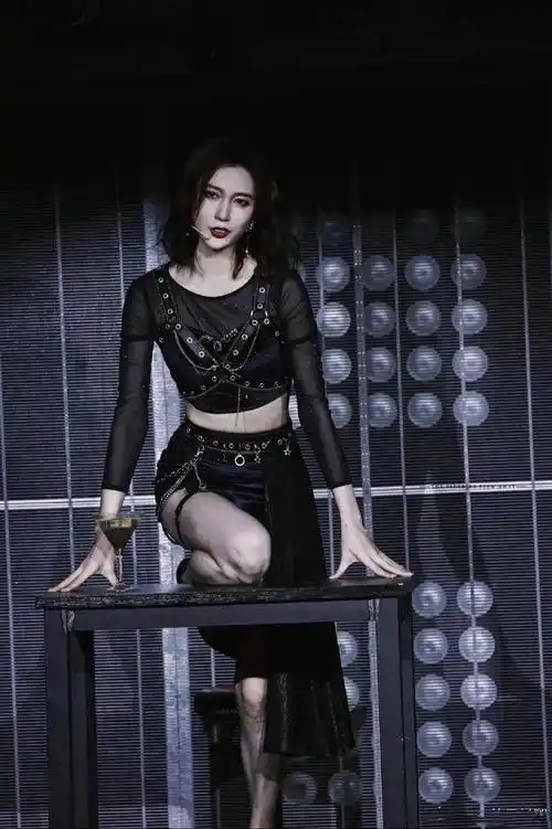 吴哲晗的崛起可谓是从snh48开始的