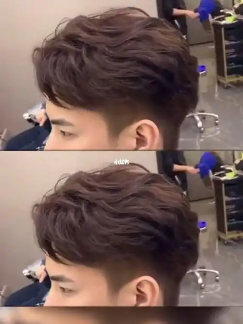 侧背头不挑脸型适合任何男士发型,粗硬细软发质都可以尝试的一次烫发