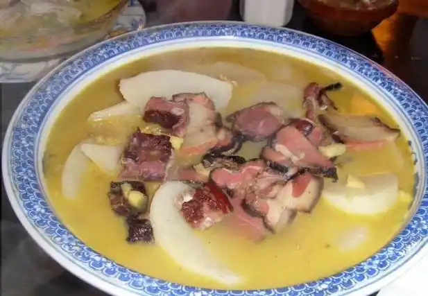 是 a href="#">川菜 /a>菜谱之一,以腊肉为制作主料,腊肉炖萝卜的 a