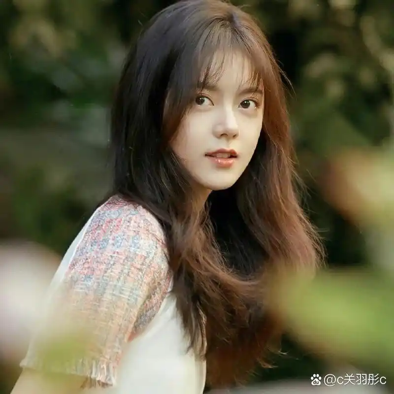 赵今麦的团片和谭松韵的