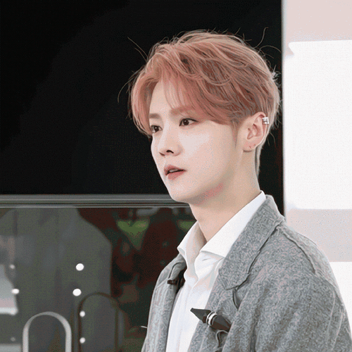 全世界最帅的老板##歌手鹿晗