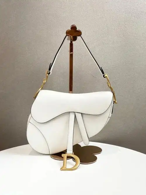 1600090 dior 迪奥马鞍单肩手提包 中号 奶油白金扣  99新 配件