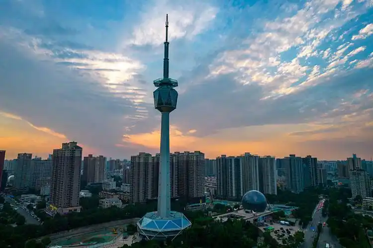 西安电视塔图片_西安电视塔高清图片_全景视觉