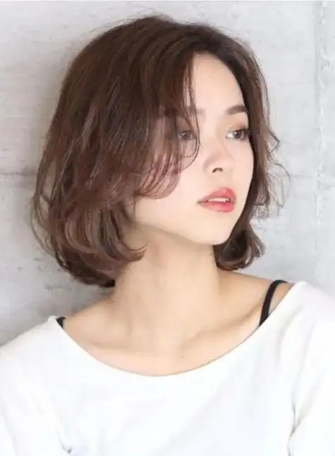 发型可以改变你的脸色.