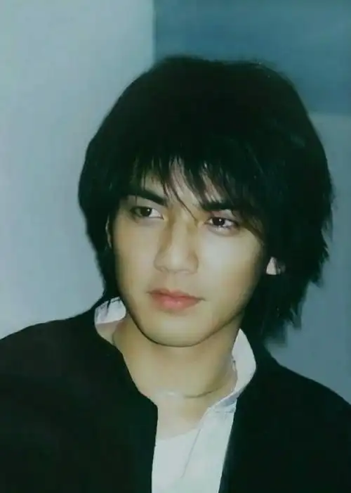 钟汉良17岁学生照