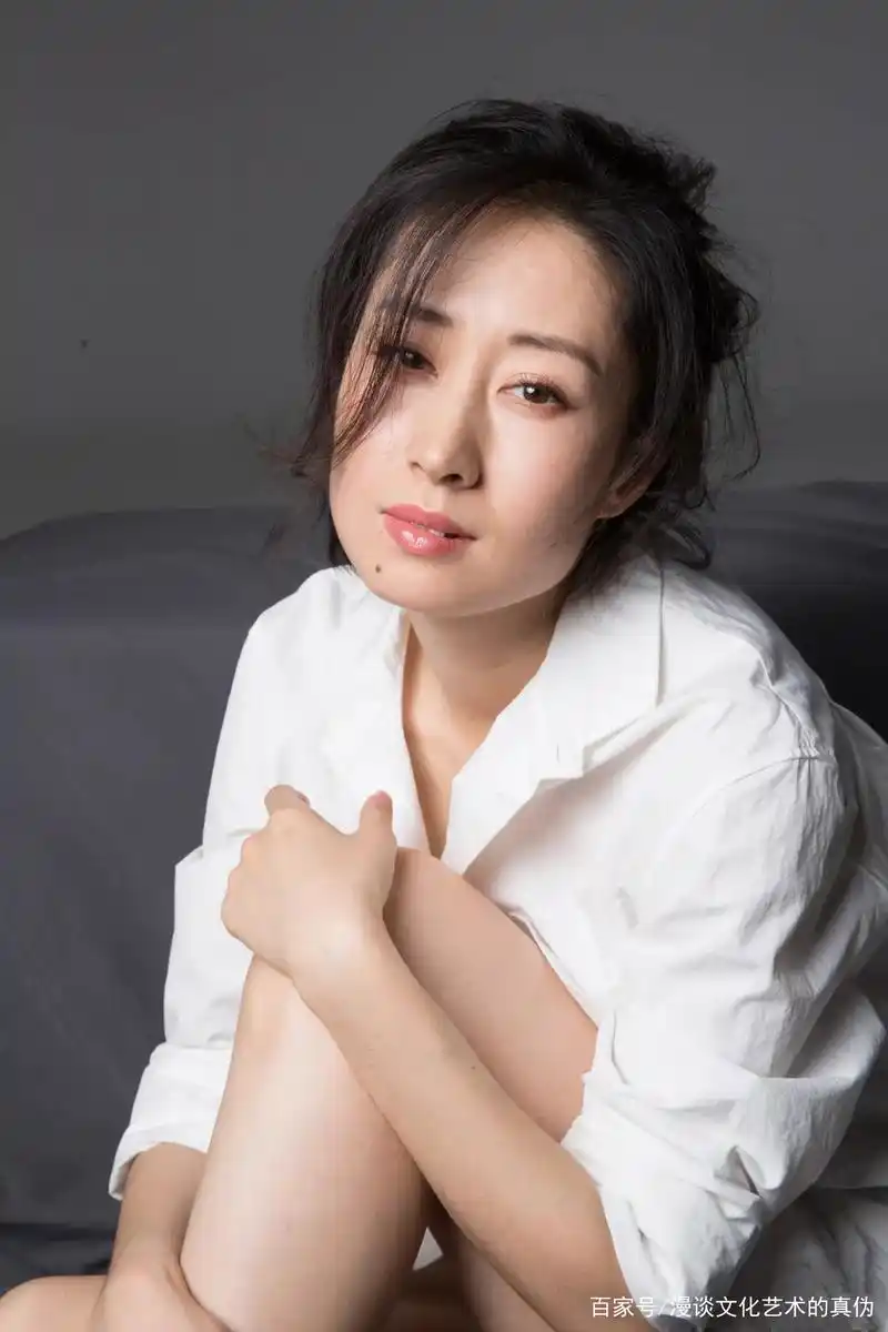 演员刘敏涛罕见的素颜照