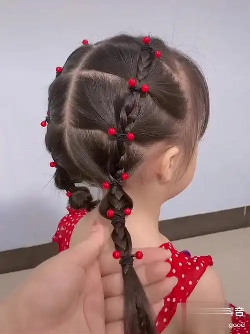 可爱的邻家小妹风女宝发型上线啦儿童编发 夏日清凉发型