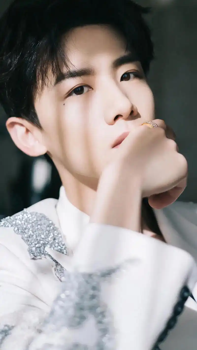 明星图片 #高清壁纸 #帅爆了 - 抖音