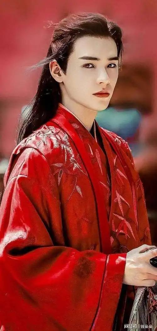 《山河令》温客行红衣美图欣赏,疯子谷主太上头了!邪魅又霸气!