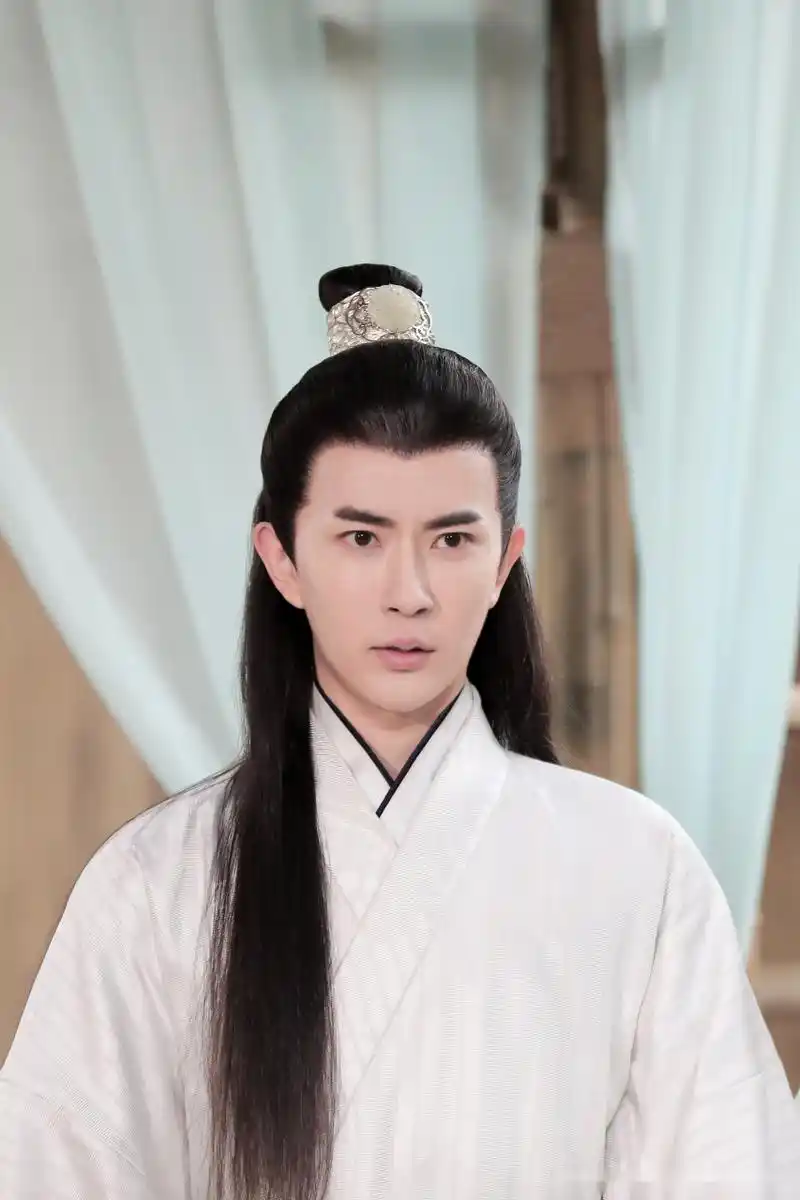 于朦胧 今天不更新,没有林放@于朦胧 的陪伴日子不要难过,这里有惺乙