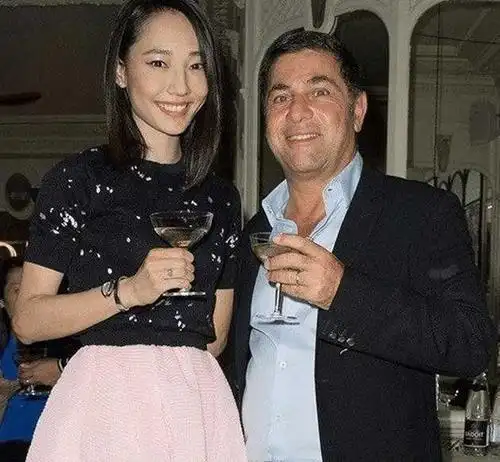 白百何身旁频现老外, 不受待见的她, 这是要向好莱坞发展吗?