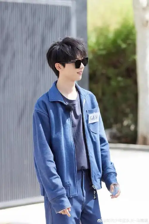 马嘉祺蓝色西装##马嘉祺镜头感好强