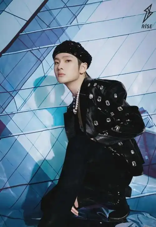 王嘉尔只有175cm我不信