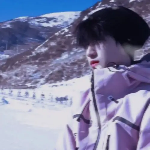 严浩翔头像进来领男朋友