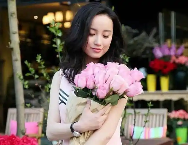 豪门,被有钱公子苦恋多年,嫁豪门成阔太还被老公宠_吕一_钱泳辰_演技