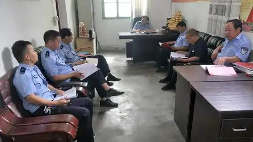 鹿邑观堂派出所开展"不忘初心,牢记使命"专题党课-人民数字联播网河南