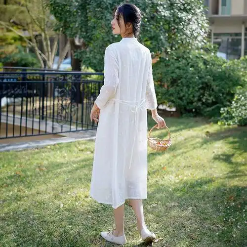 2024夏季新款大摆裙苎麻收腰连衣裙女新中式国风刺绣长款棉麻女装