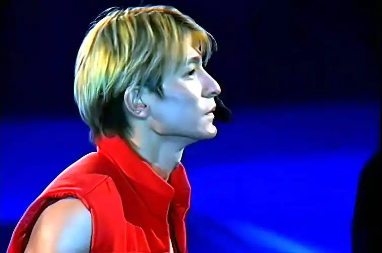 以现在眼光看刘德华99演唱会依旧超前,打碎了当年对他质疑的人_华仔