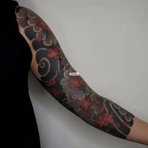 武汉  #樱花  #日式樱花臂  #樱花臂纹身  #樱花腿纹身  #老传统