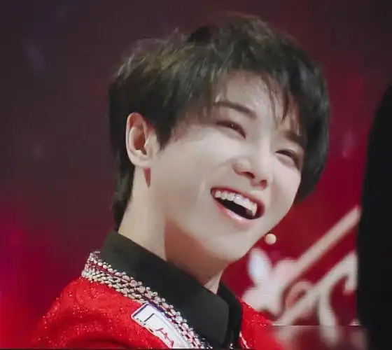 《王牌对王牌5》华晨宇秒猜对答案,瞬间打脸跑男家族!_网易订阅