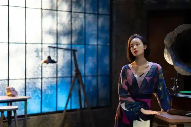 赖声川话剧幺幺洞捌在南京上演倪妮回家演绎谍战风云