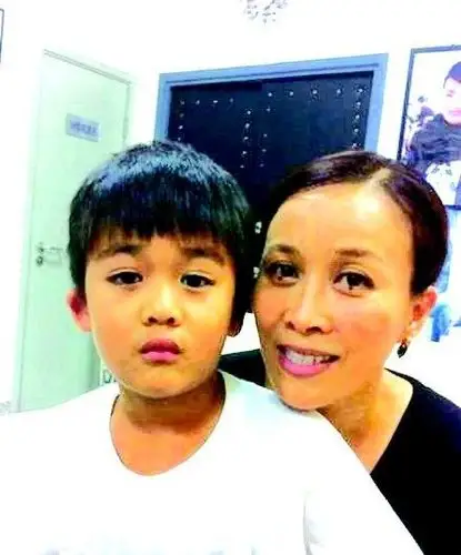 那英和儿子高兴