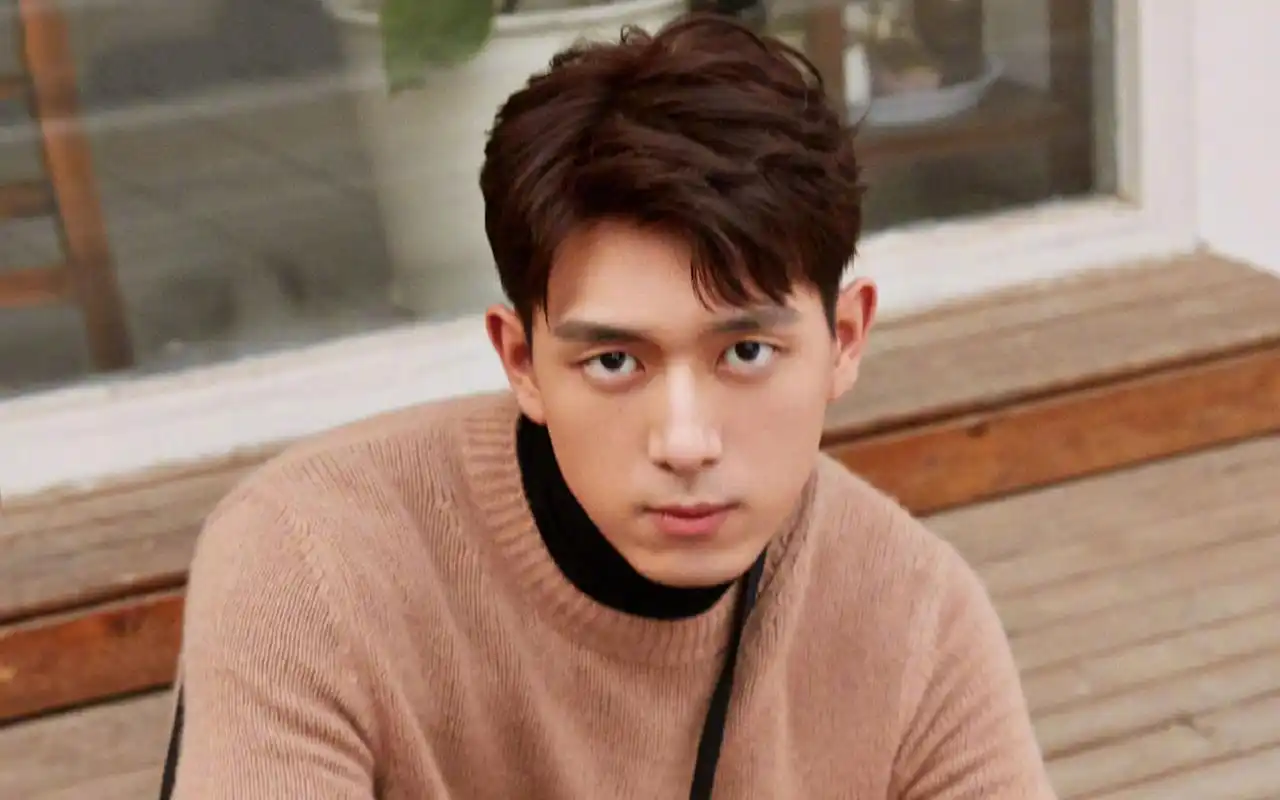 大陆明星,时尚,高清,帅气,李现,魅力,壁纸,1920x1200