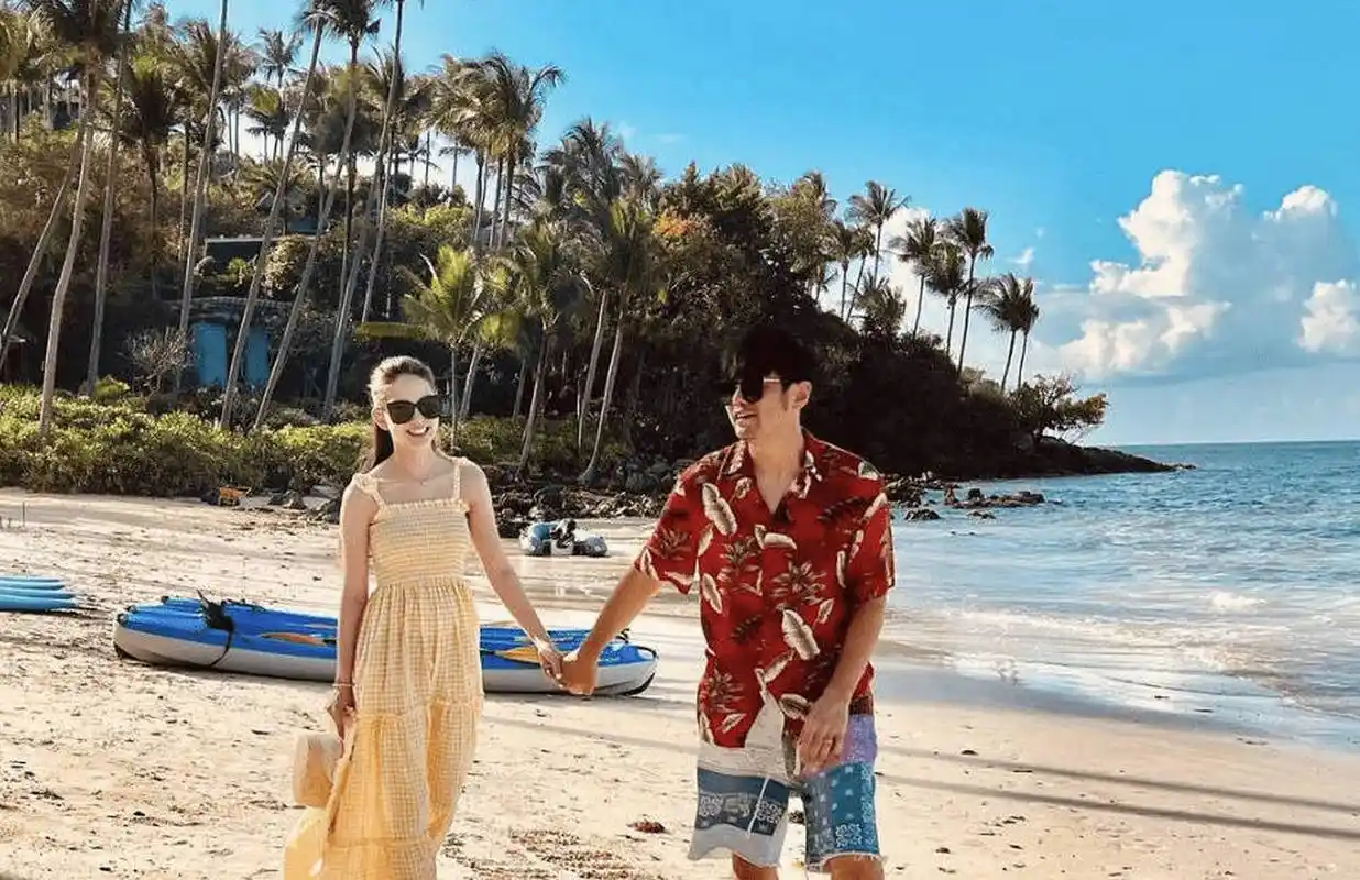 周杰伦昆凌,海边约会,夫妻恩爱甜蜜