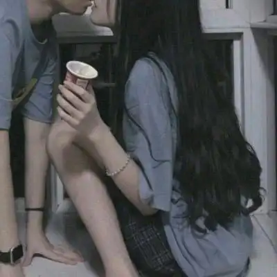 qq男女情侣头像接吻头像大全